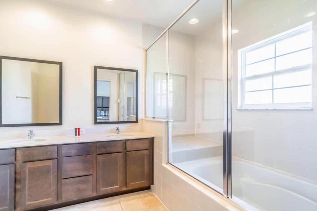 Private Spa Townhome At Regal Oaks Resort 奥兰多 外观 照片