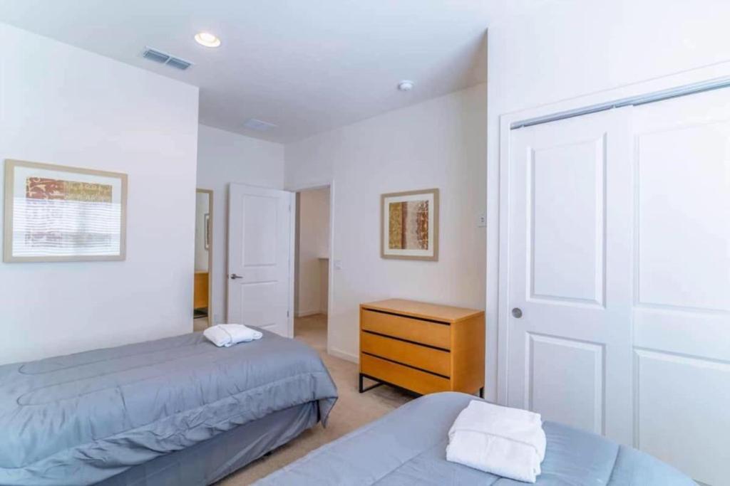 Private Spa Townhome At Regal Oaks Resort 奥兰多 外观 照片